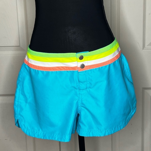 Old Navy Board Shorts, snap velcro closure, medium - Picture 1 of 5